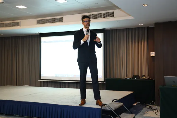 Wyndham Grand seminar, Manama